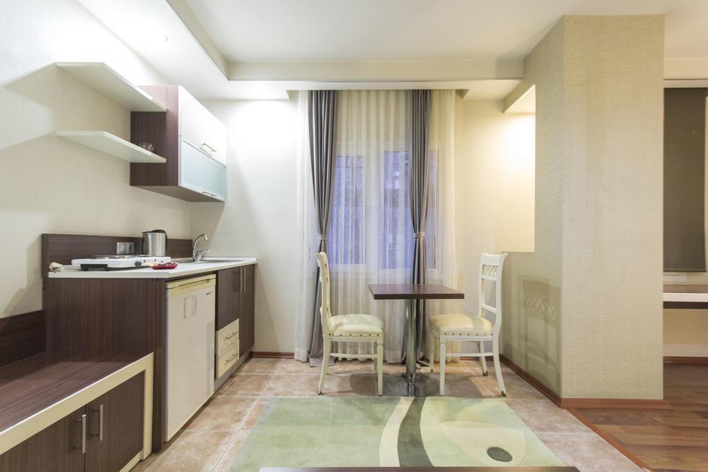 Sari Konak Apart Hotel Adana Pokoj fotografie